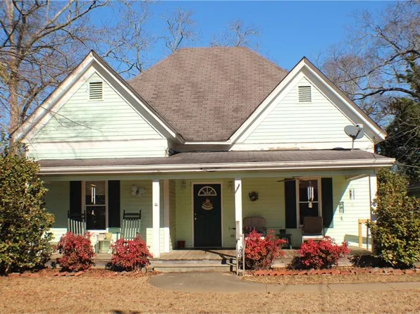 229 Bellview St, Winder, GA 30680