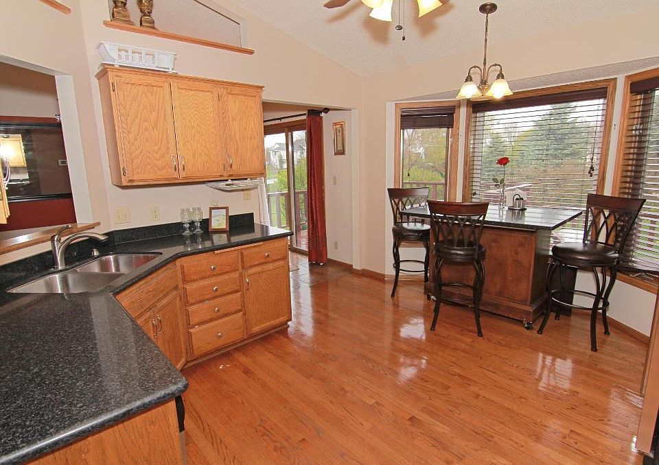 1st image of 5016 92nd Cres