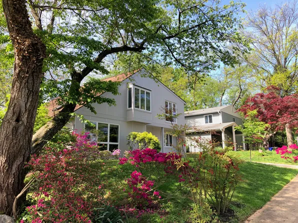 6348 12th St N, Arlington, VA 22205