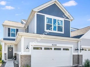 4144 Calder Ln, Aurora, IL 60504