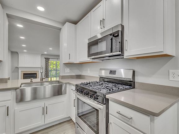 5th image of 5980 Kimberly Anne Way