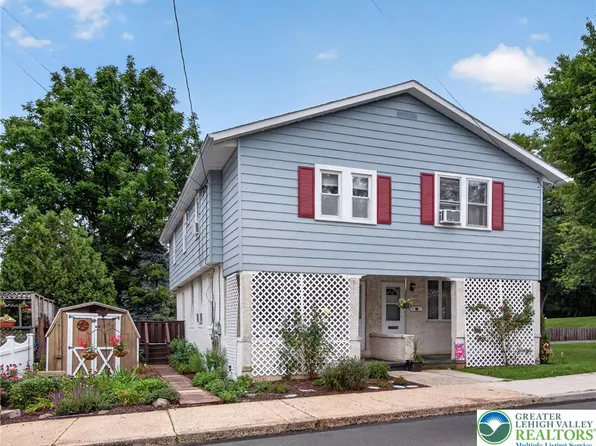 329 Delong Ave, Emmaus, PA 18049