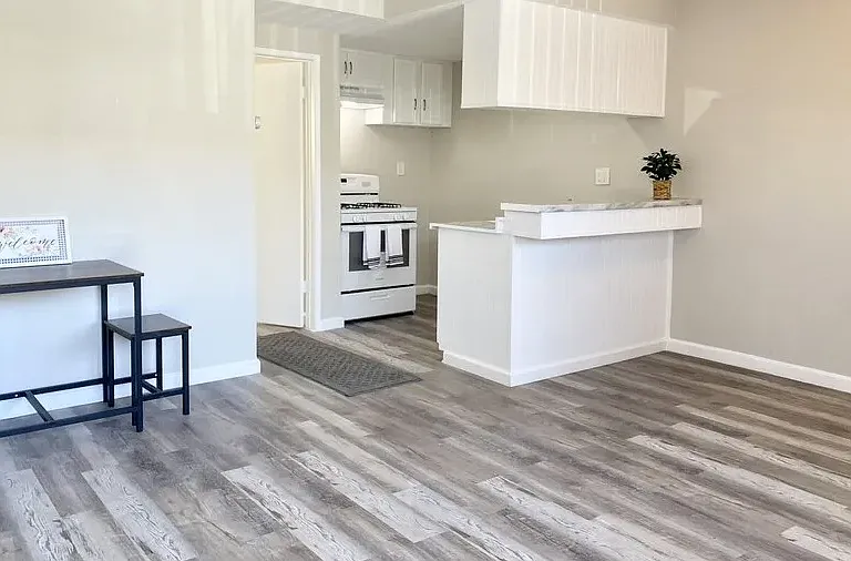 1408 N Citrus Ave #14 — Photo 4