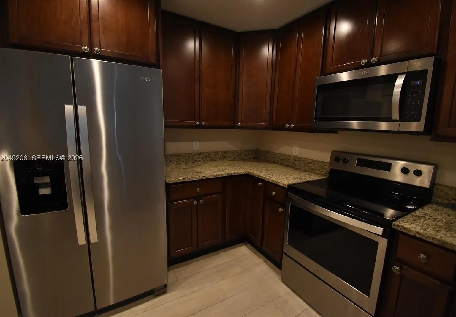 13900 Lake Placid Ct — Photo 4