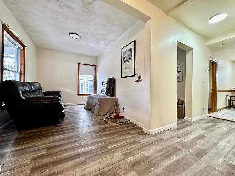 442 Lebanon St #1 — Photo 6