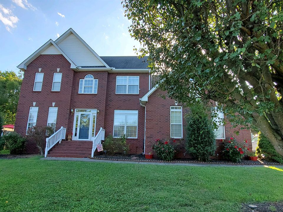 1st image of 207 Cedar Forest Dr