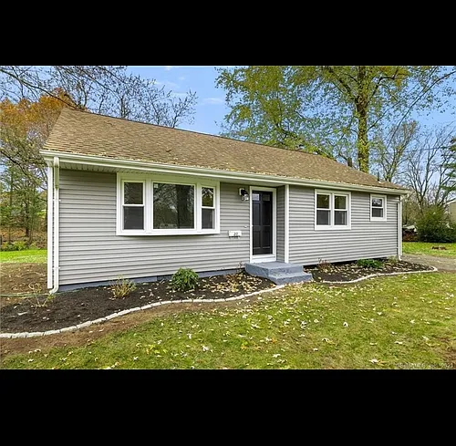 20 Manor Ln Photo 1