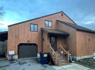 52 Abrahamson Rd, Middletown, NY 10940