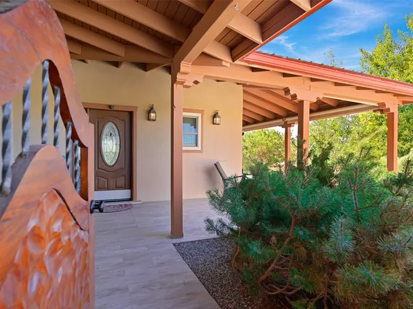 12 Featherbush Ct, Santa Fe, NM 87508