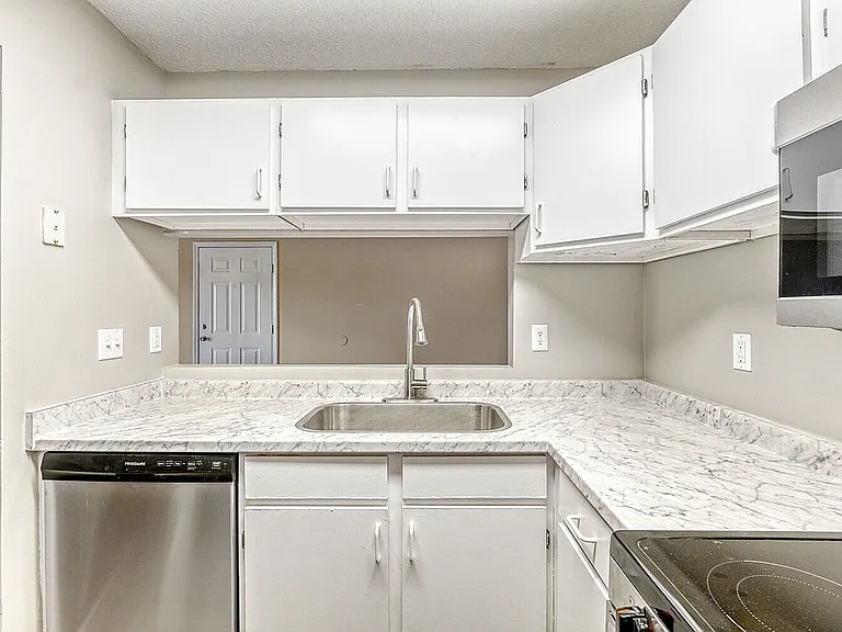 Rise Sunridge — Photo 4