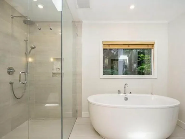 3841 Bayridge Ave — Photo 14