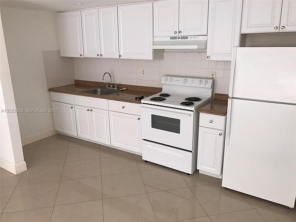 3rd image of 4650 NW 79th Ave APT 1F