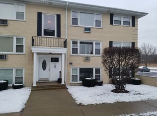 4937 N East River Rd UNIT 3B, Norridge, IL 60706