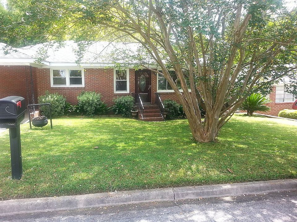 2nd image of 1118 Carlisle Ave