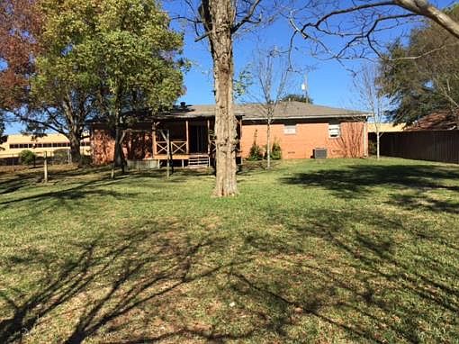 2nd image of 228 Ben Milam Dr