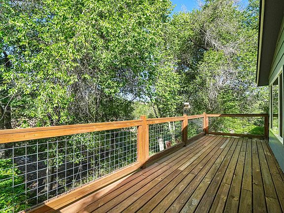 3rd image of 527 Greenbelt Ct