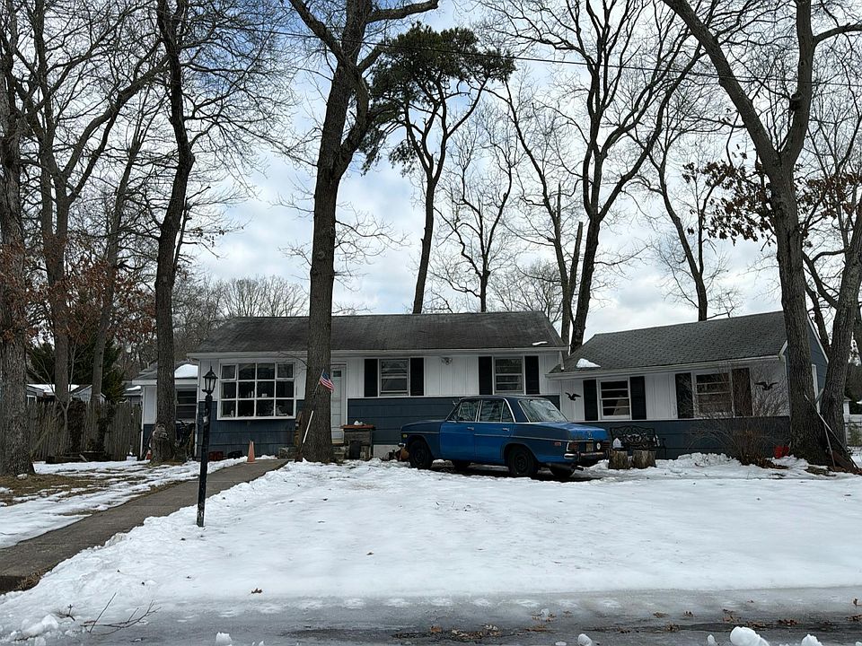 1st image of 339 Blenheim Ave