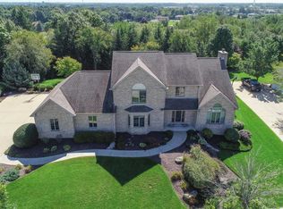 725 Shiloh Ct, Burlington, WI 53105