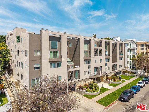 3rd image of 1617 S Beverly Glen Blvd APT 404