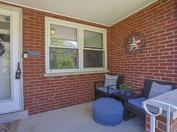 4th image of 1320 Beechmeadow Ln