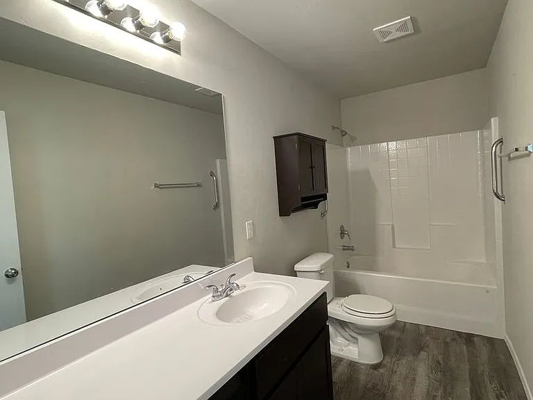 3115 Westbrook St — Photo 11