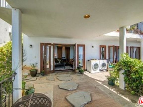 3rd image of 21420 Calle Del Barco #B