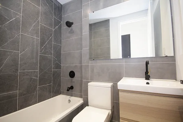 Rented by Modern Spaces | media 6