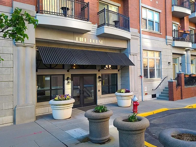 15 Warren St #115 — Photo 14