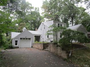 14 Falmouth Rd, Fairfield, CT 06825