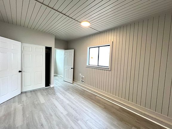 4th image of 63266 Roosevelt Rd