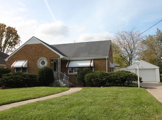 700 S Elmwood Ave, Waukegan, IL 60085