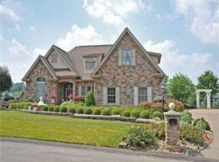 1013 Oak Ridge Rd, Canonsburg, PA 15317