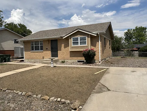 11504 Marion St Photo 1