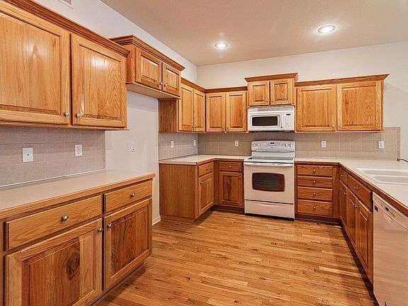 2nd image of 1307 N 131st Ter