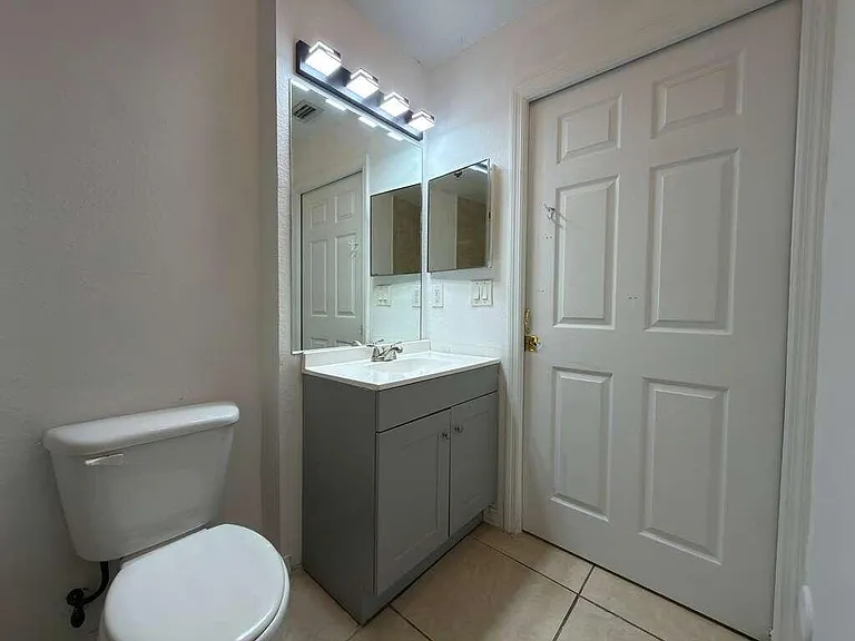 3842 SW 48th Ave — Photo 23