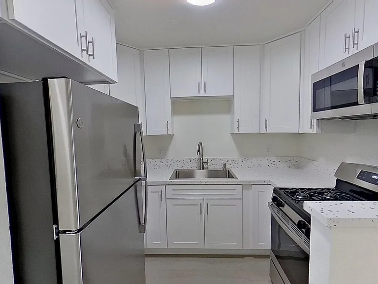 443 W Valencia Dr — Photo 9