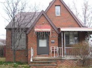 6002 Gilbert Ave, Parma, OH