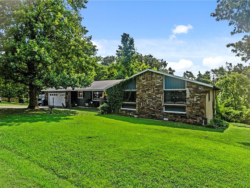 1st image of 9732 Palomino Dr