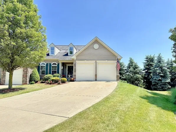 500 Azalea Ln, Bridgeville, PA 15017