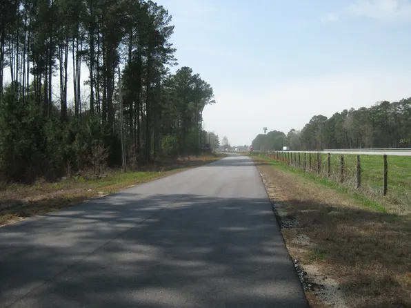 Cattle Farm Rd, Latta, SC 29565
