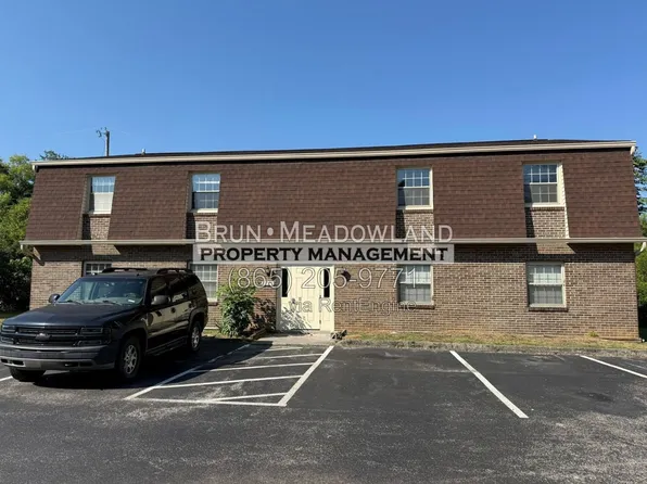 8721 Gleason Dr APT C, Knoxville, TN 37923