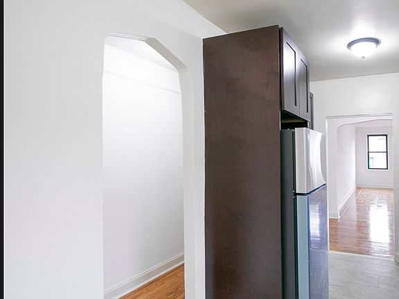 2nd image of 47-25 40th St #5B