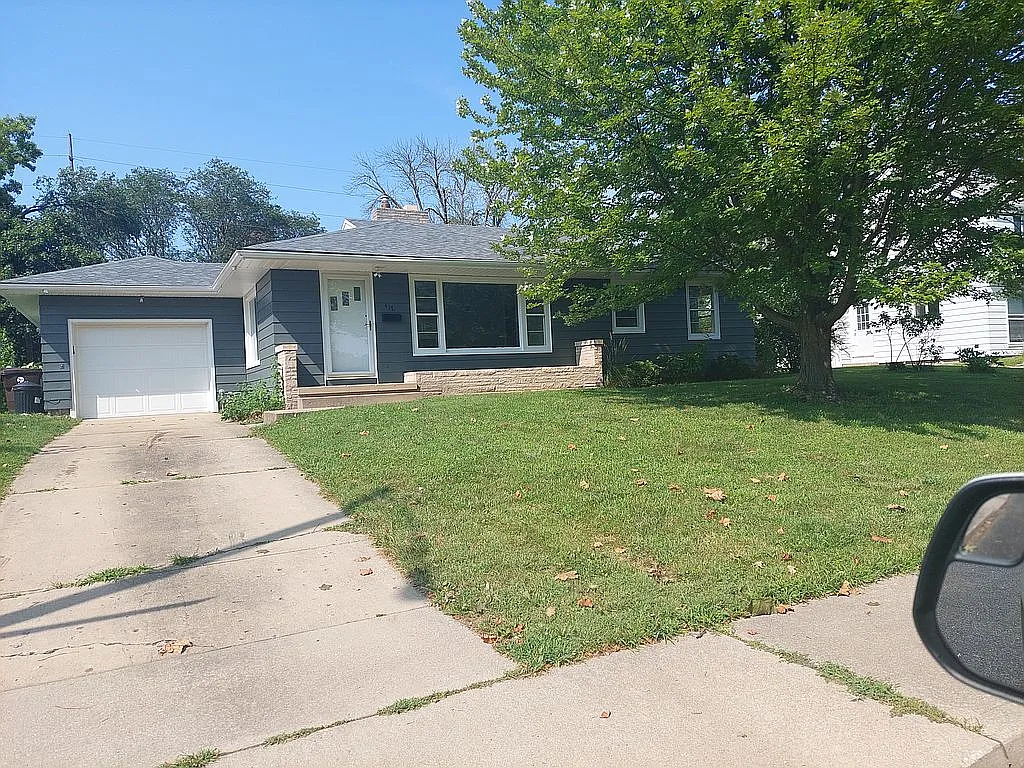 417 W Knoll Crest Dr photo 1