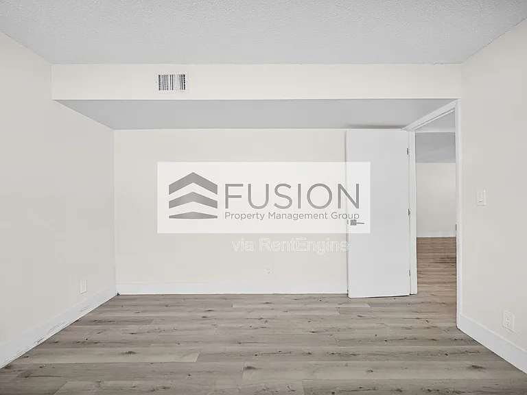 881 SW 74th Ter #102C — Photo 13