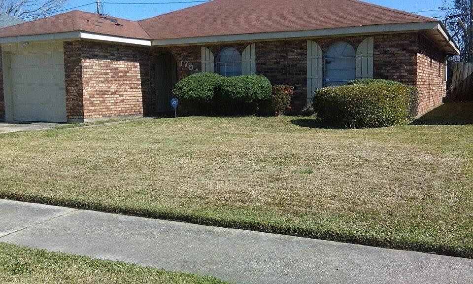 1st image of 1704 Yorktowne Dr