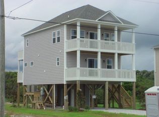 6907 12th Ave, North Topsail Beach, NC 28460