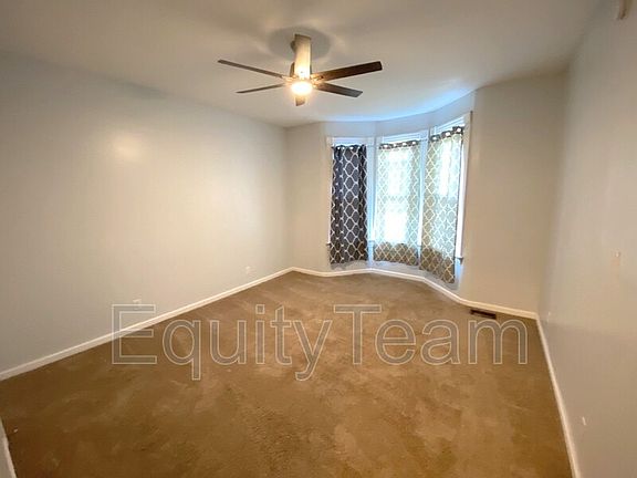 4th image of 5015 Forest Ave #A