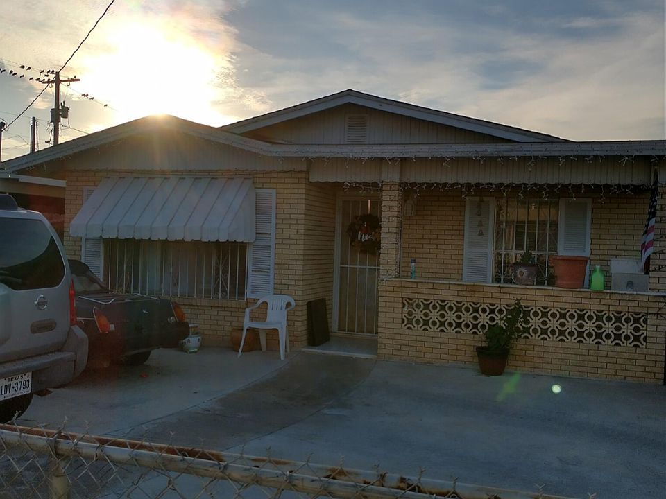 2nd image of 902 N Meadow Ave