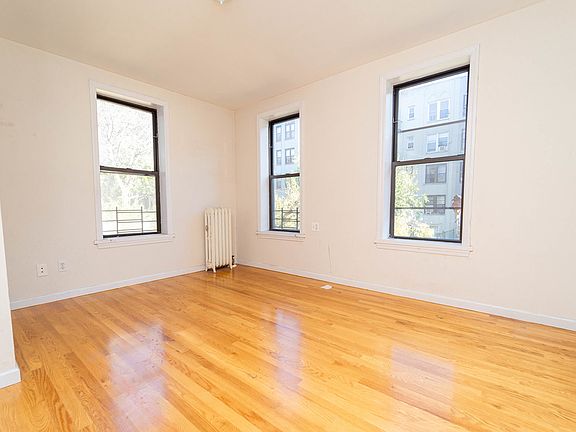 3rd image of 24-55 27th St #B1