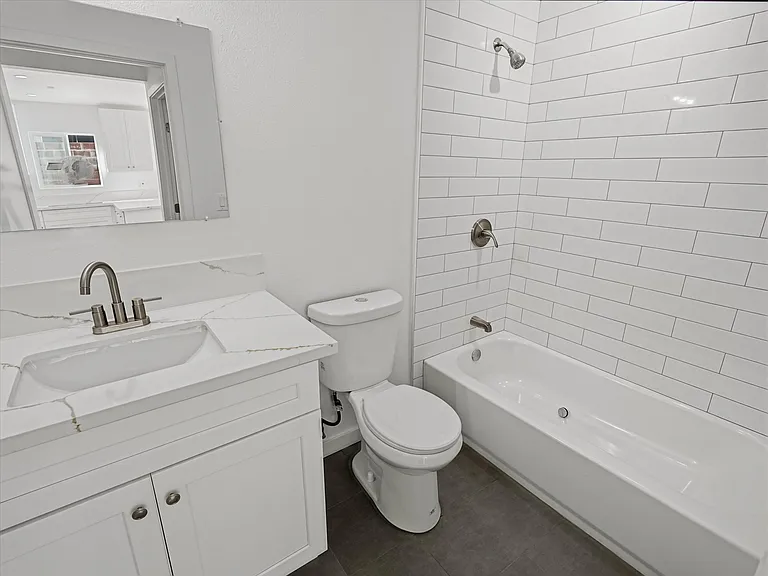 44734-44738 Gadsden Ave #1 — Photo 7